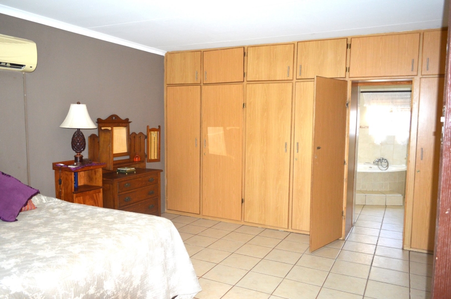 4 Bedroom Property for Sale in Doringkruin North West